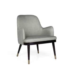 Chaise avec accoudoirs pour personnes âgées en EHPAD, résidences séniors, résidences autonomie.