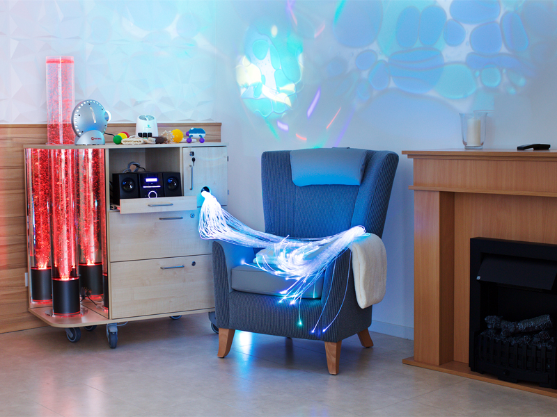 Chariot snoezelen mobile avec accessoires et fauteuil détente