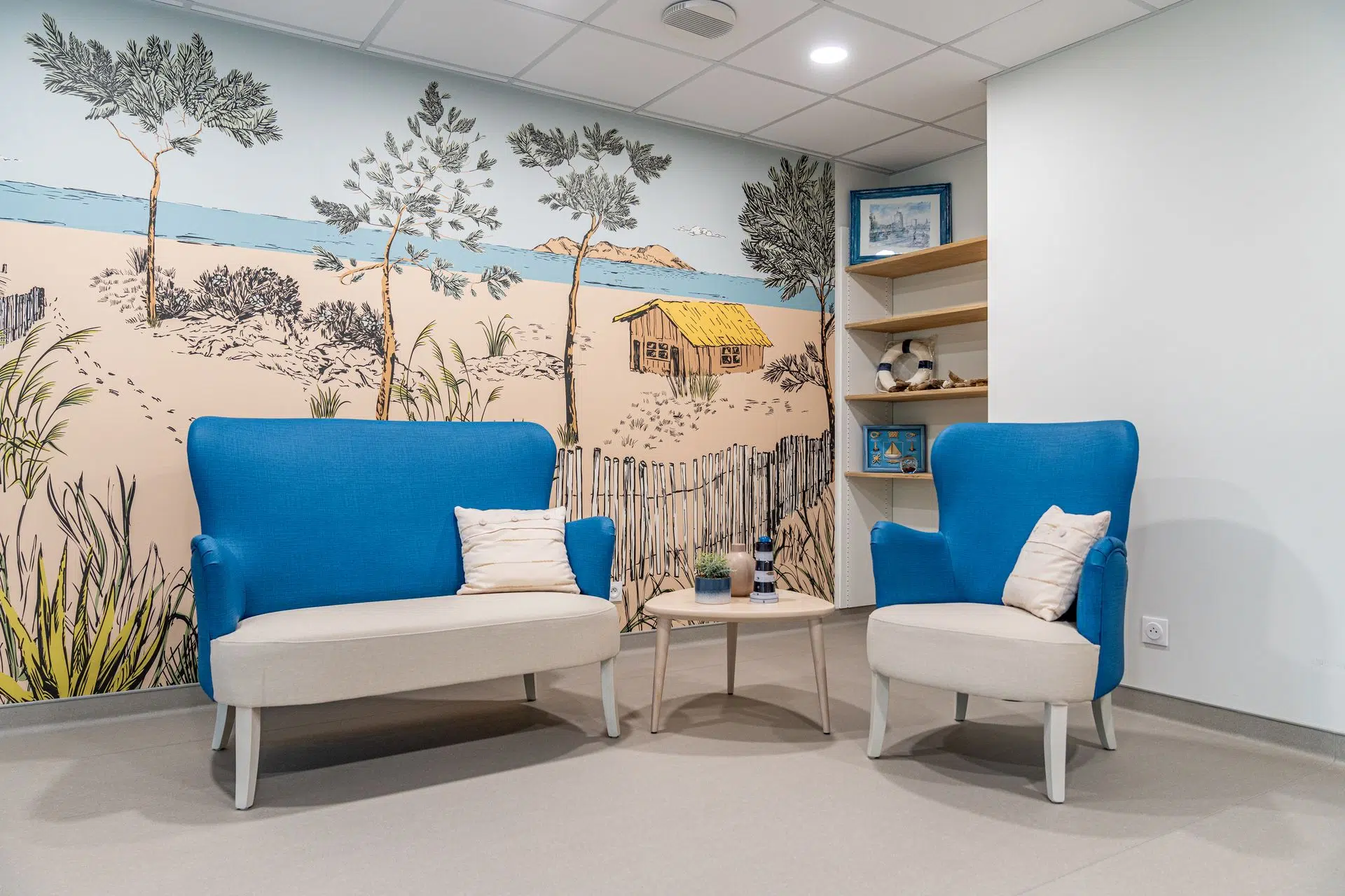 Mobilier des parties communes avec fauteuil et canapé Swing
